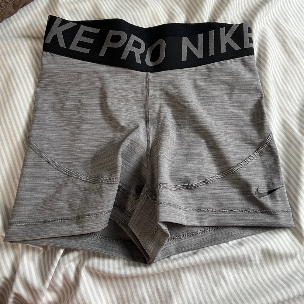 Womens nike pros